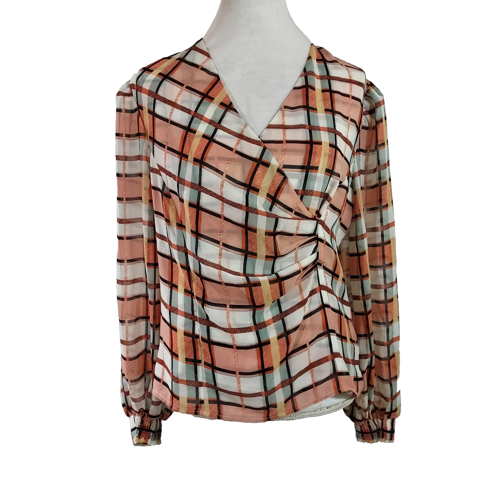 Blusa CAbi The Whist a Cuadros Imitación Envoltura Gasa Cuello en V Talla Mediana Manga Larga Top Foto 2 de 4