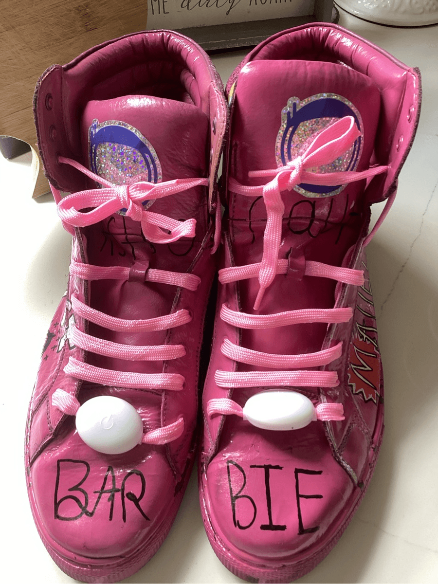 Kenneth Cole Reaction Hand Painted Barbie Core Ken Shoes Sz  display picture 1