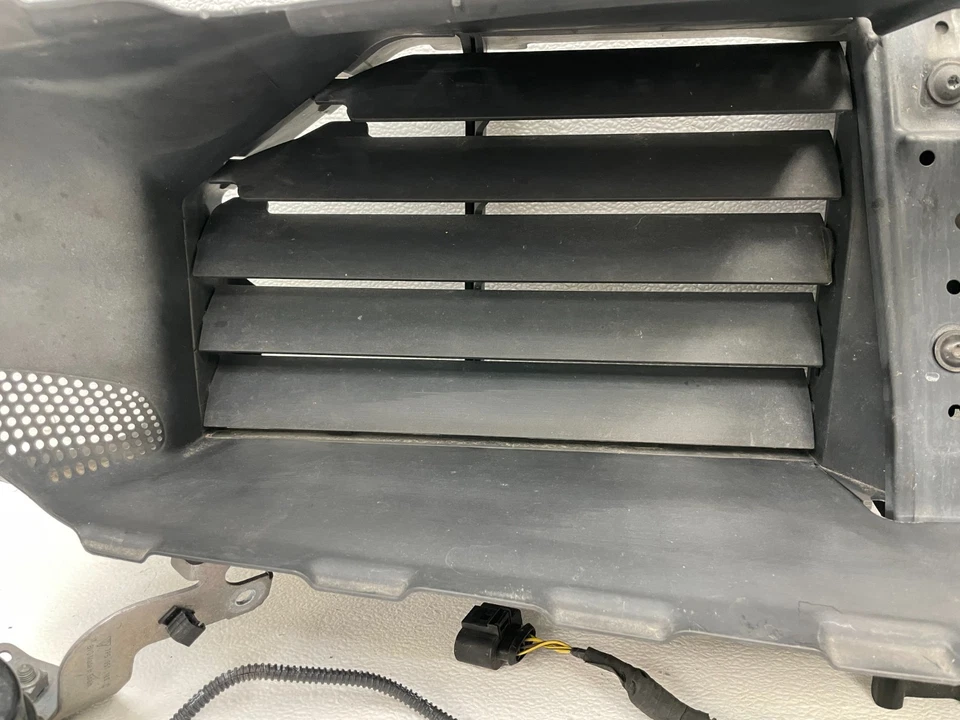 Оригинальная гибридная передняя решетка с воздушным затвором 3,0 л 1582 для Porsche Cayenne 2016 2017 2018 годов выпуска - Изображение 4 из 4