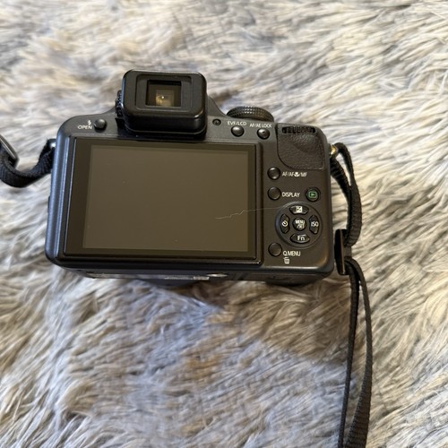 Panasonic LUMIX DMC-FZ40/DMC-FZ45 14.1MP Digital Camera - Black - Picture 3 of 4