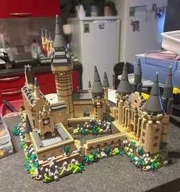 Magic Castle 6369 Pieces With All Mini Figures, Accessories, Level - Hard