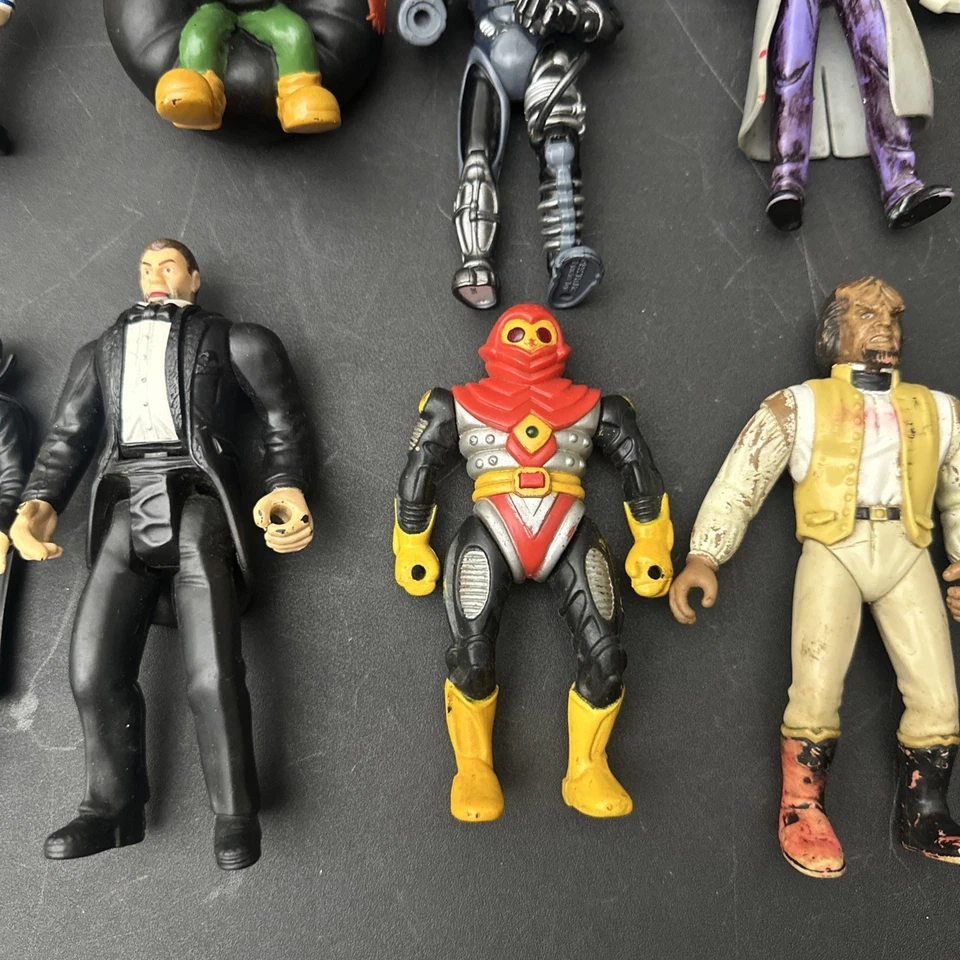 Lot of  33 Vintage toys Smurfs, Transformers, The Mask , Buzz Lirghtyear And + - Image 3 of 4