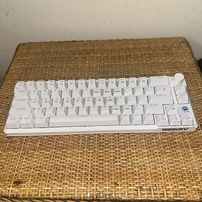 WEIKAV A68 Mechanical Keyboard White Gaming Programing Backlit NOT TESTED