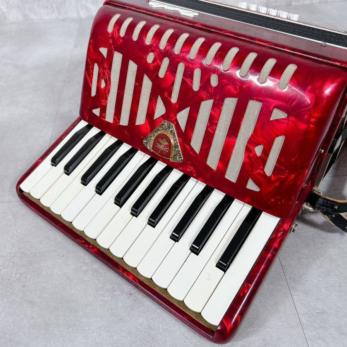 X309 Tombo No.28 アコーディオン 25鍵盤 18ベース レッド X309 Tombo No.28 Accordion 25 Keys 18 Base Red | eBay