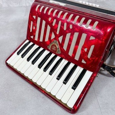 X309 Tombo No.28 Steel Reeds Accordion 25 Keyboard 18 Base