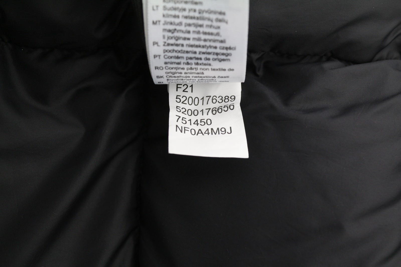 The North Face Diablo Men’s S 700 Down Black Quilted Logo Jacket image 10