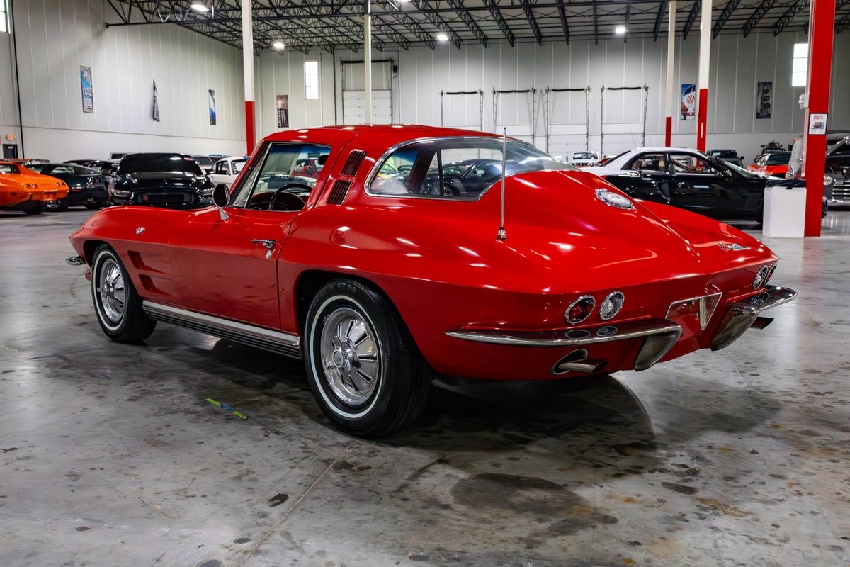1964 Riverside Red Chevrolet Corvette   | C2 Corvette Photo 4