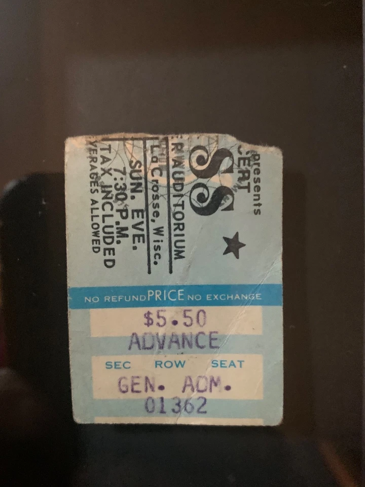 kiss alive autographed display with program and ticket stub coa - Image 4 of 4