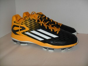 adidas baseball plastic cleats