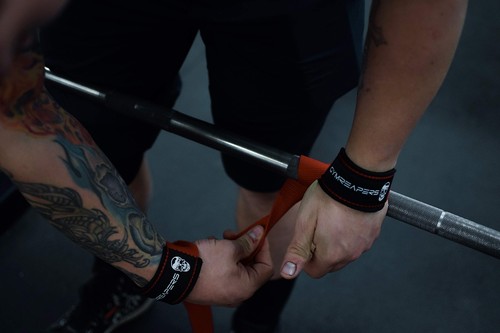 Gymreapers Cinghie da Polso per Sollevamento Pesi Bodybuilding Powerlifting S... - Foto 6 di 8