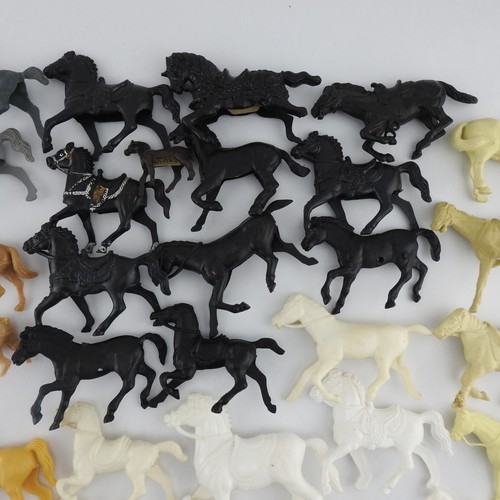 Vintage Lot Of Plastic Horses Mixed Lot 50+ Pieces White Black Brown - Picture 3 of 6