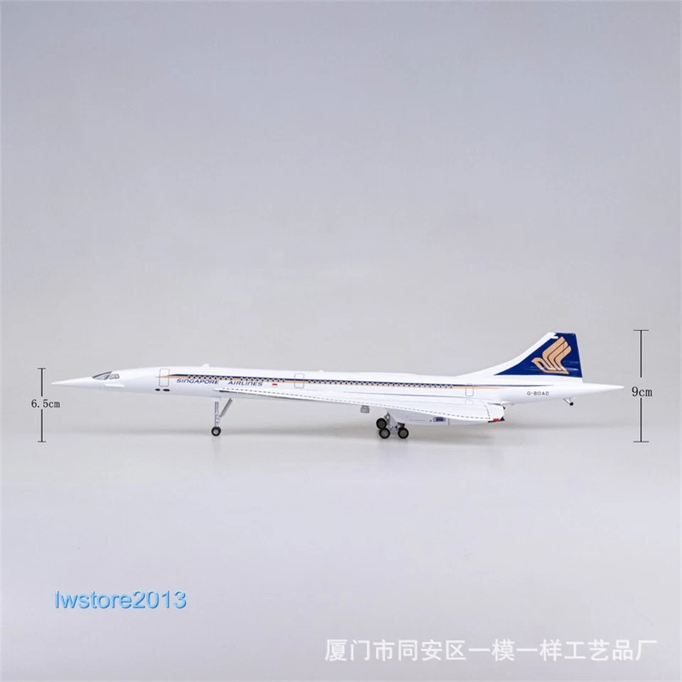 1:125 Singapore Airways Airlines Passenger Airplanes Aircrafts Model NO Light - Image 2 of 4