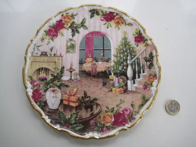 Royal albert top christmas plates