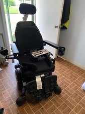 Quantum Q6 Edge Power Wheelchair 2.0 price is 3,400 NOT 500 pick up Dayton, OH