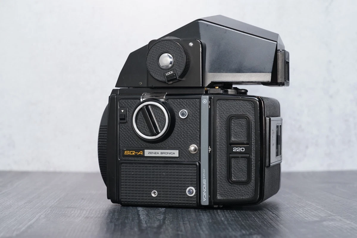 Zenza Bronica SQ-A Body Only with 220 Film Back