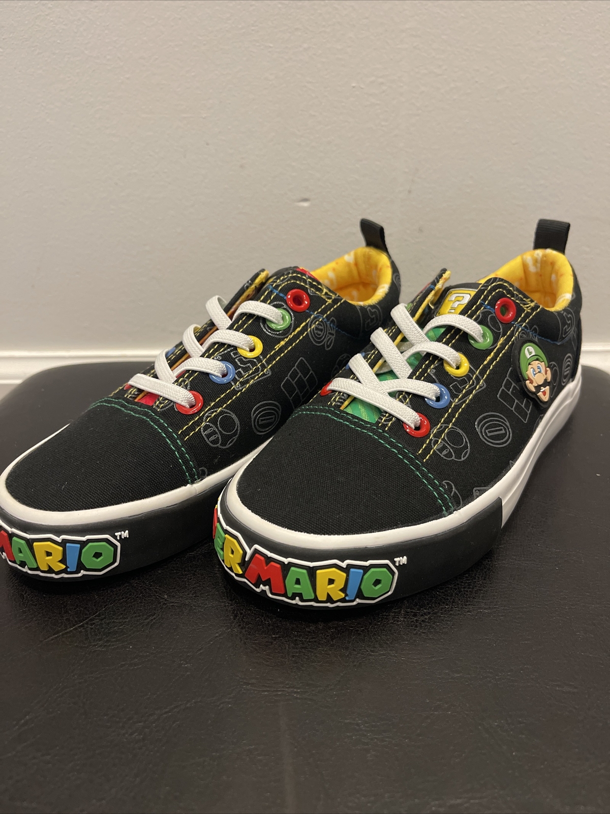 Super Mario Brothers Canvas Lace Up Shoes Kids Size 1 Mario Luigi Ground Up