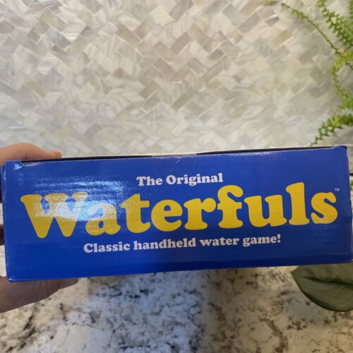 Original Waterfuls Classic Handheld Water Game Just Add Water Games Family New - Picture 4 of 5