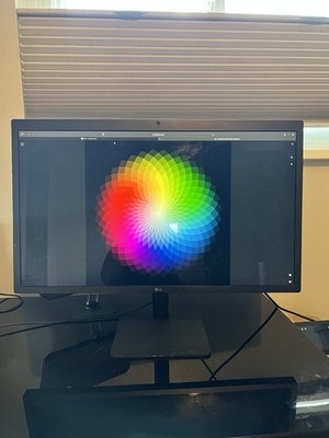 LG Ultrafine 5k 27-inch Monitor Compatible with Apple, Model LG 27MD5KA - B