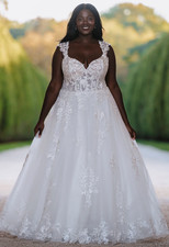 Brand new, never worn Allure wedding dress with tags, size 12