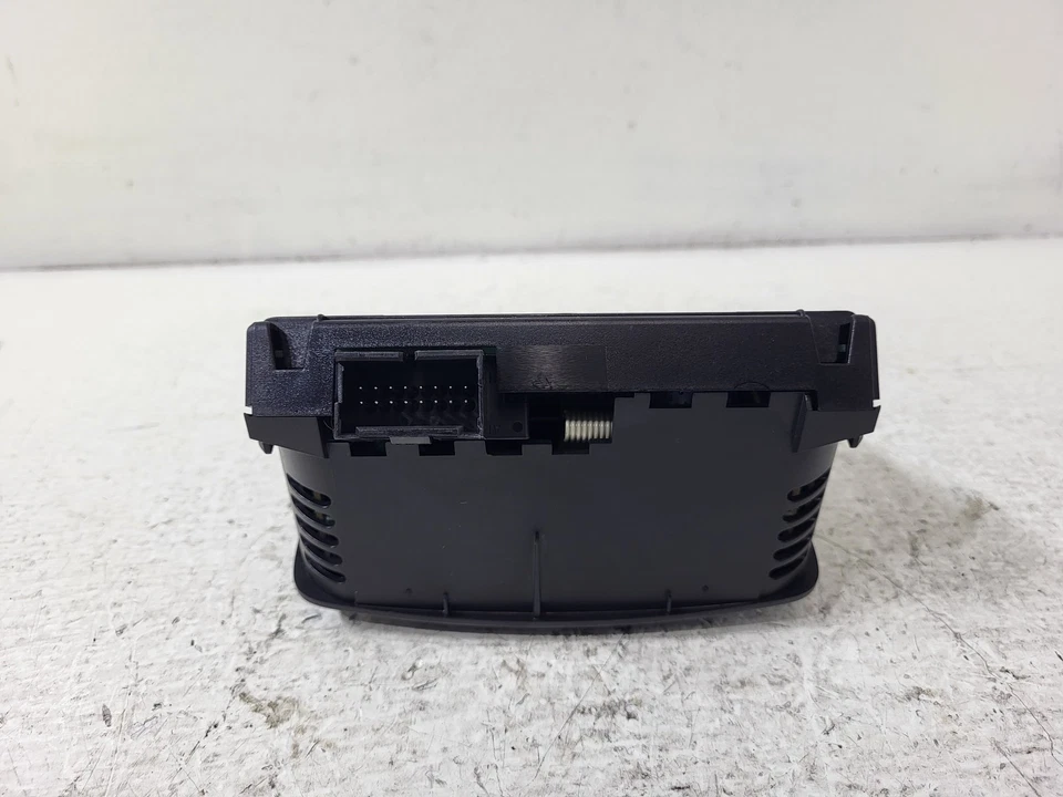 Unidad de control de temperatura de calor aire acondicionado trasero Buick Rainer 2004-2007 OEM LKQ Foto 2 de 4