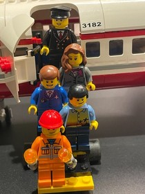 LEGO City 3182 Airport Set with Airplane, Tower, Airport, Luggage, 4 Minifigures