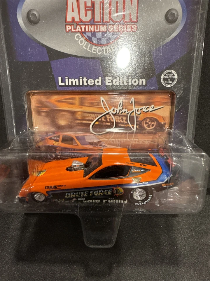 Coche divertido Monza 1996 Action John Force Brute Force 1978 escala 1:64 diecast Foto 2 de 4