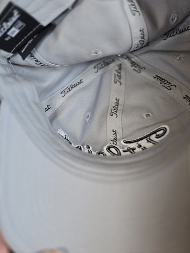 NUEVO Gorra Titleist Correa Trasera Gris Script Logo - Imagen 5 de 5