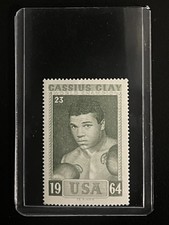 Top Muhammad Ali Cards to Celebrate His Amazing Life 24