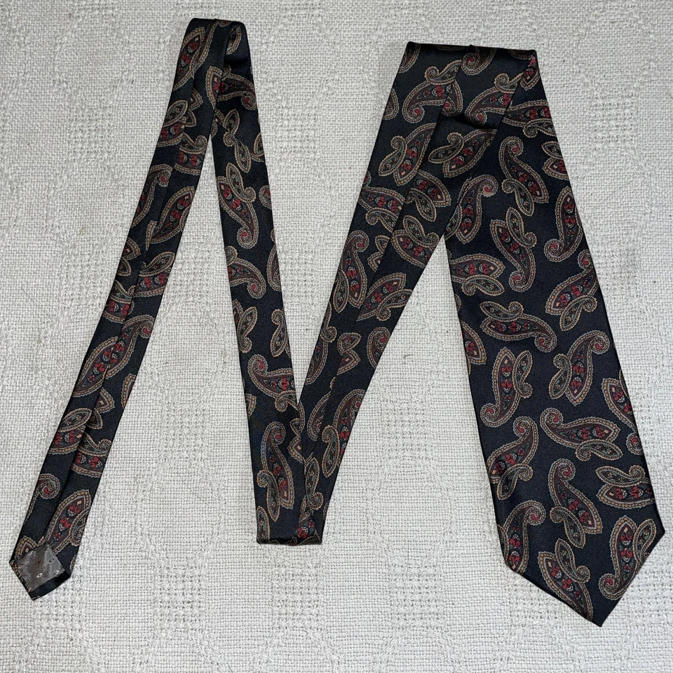 Vestido Pierre Balmain Masculino Gravata Tamanho 55” 3.5” Preto Paisley Business Formal City - Imagem 3 de 4