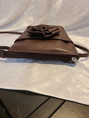 BOLSO DE HOMBRO DE CUERO MARRÓN ILI NUEVA YORK TORONTO USADO EN EXCELENTE ESTADO - Imagen 11 de 19