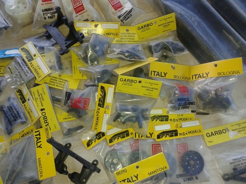 VINTAGE MANTUA GARBO RC BUGGY SPARE PARTS LOT - Picture 3 of 5
