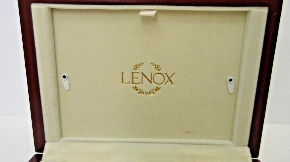 Lenox Cherished Memories Jewelry Box Wood w/ Porcelain Photo Frame w/ Gold Trim - Image 4 of 4
