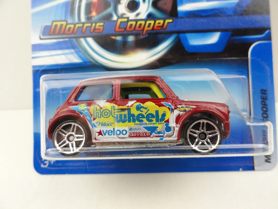 2006 Hot Wheels #165 Morris Cooper (Red) - Image 2 of 4