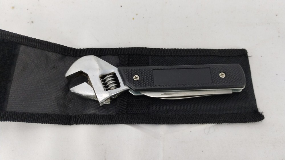 Multi-Tool w/Sheath Case 5-in-1 Five In One Wrench Knife Screwdriver