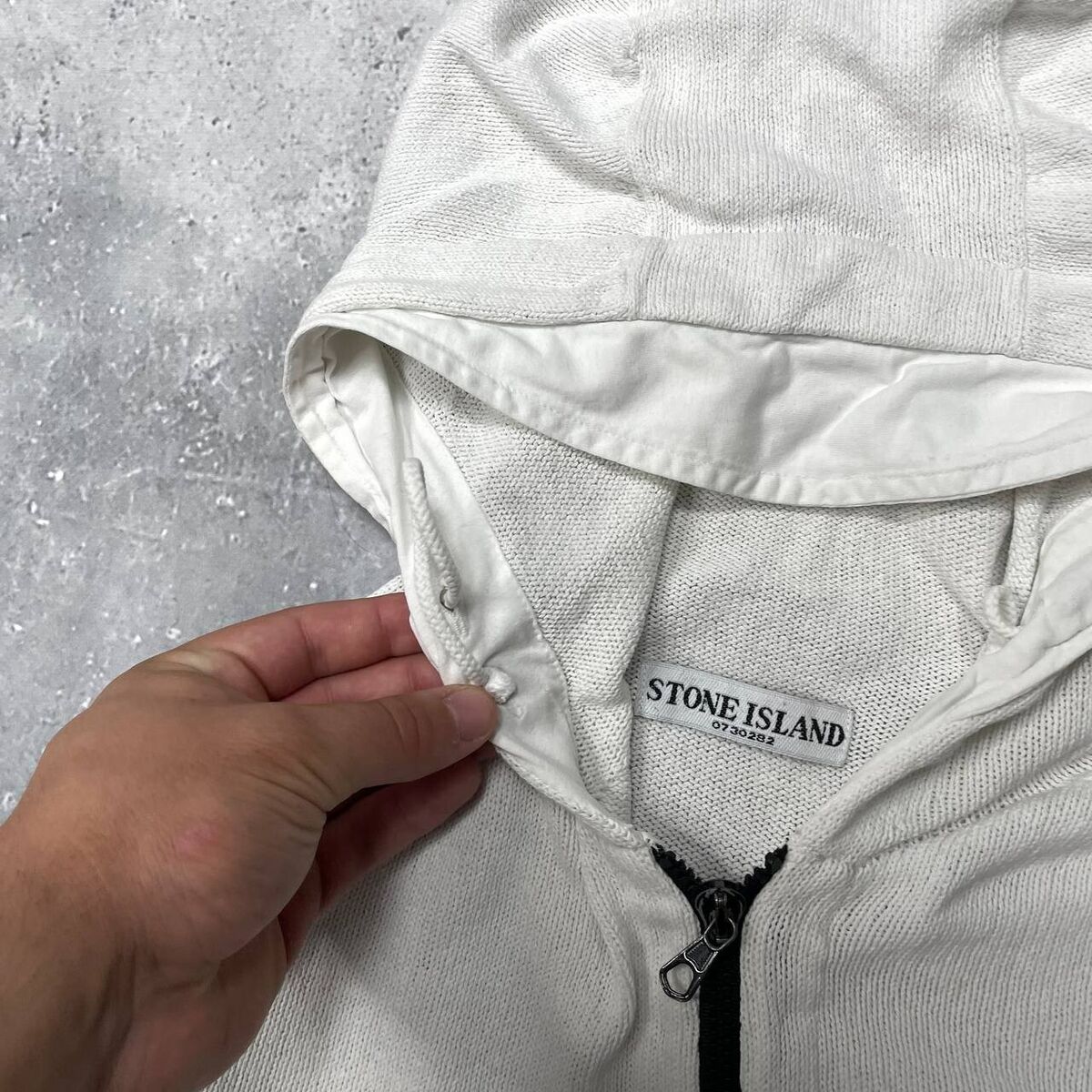Vintage 2000s Stone Island Zip-Up Cotton Knit Hoodie White Vintage 2000s Stone Island Zip-Up Cotton Knit Hoodie White