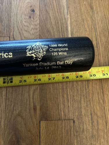 LOUISVILLE SLUGGER BANK OF AMERICA GENUINE AUTHENTIC BAT DAY JULY 14 2013 NICE - Picture 4 of 9