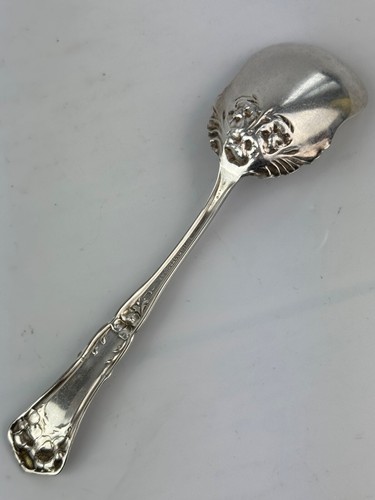 1881 Rogers QA1 Silverplate "La Vigne" 6" Sugar Spoon - Picture 2 of 2