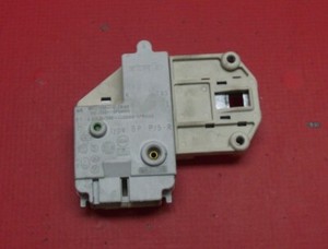 Waschmaschine ZANUSSI ZWF1621W TÜRSCHLOSS