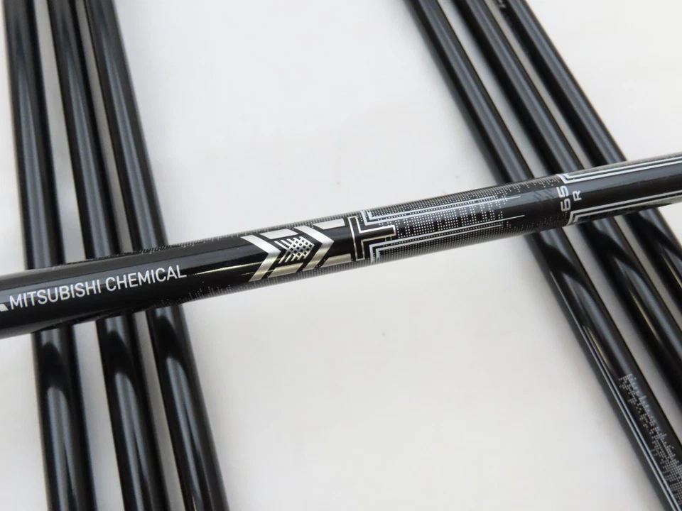 NEW RH Taylormade P790 iron set 4-PW MMT 65 Regular Graphite irons P-790 - Image 3 of 4