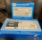 Vintage Radio Shack Komputer kieszonkowy PC-2 TRS-80 z interfejsem DZIAŁAJĄCY model CZYSTY