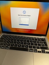 MacBook Air M1 MacOS Ventura 13 inch screen Silver 8GB Ram 250 GB Storage