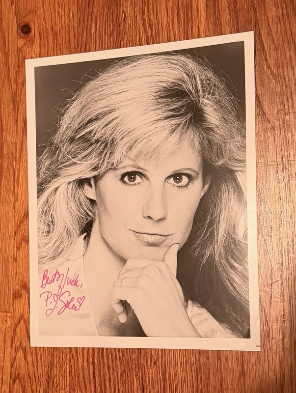 PJ Soles - Signed 8x10 Photograph - Carrie