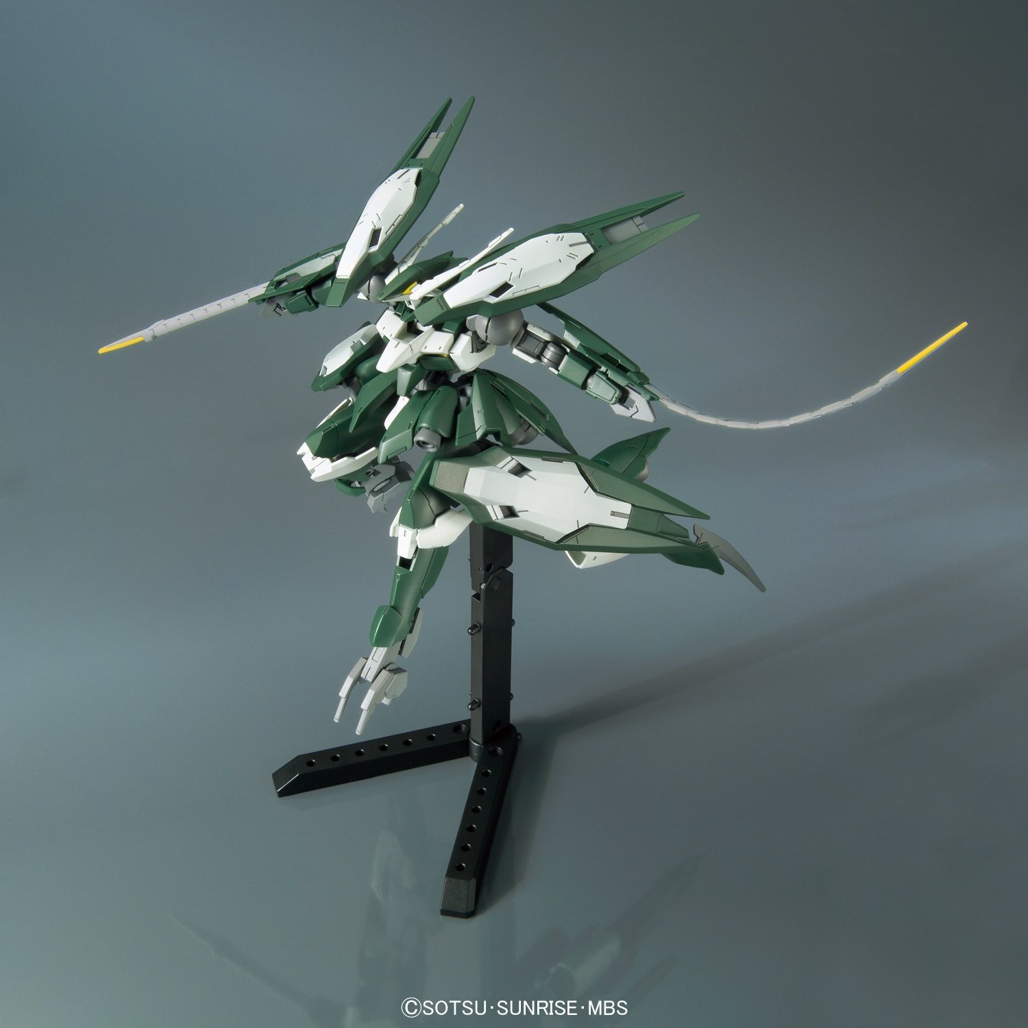 Bandai Gundam Iron-Blooded Orphans IBO Reginlaze Julia HG 1/144 Model Kit USA