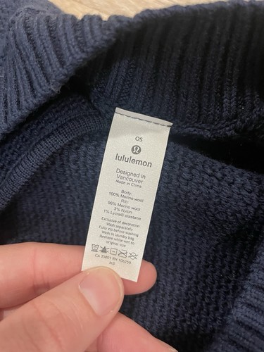 Lululemon Womens O/S On The Go Poncho Double Zip 100% Navy Merino Wool Sweater - Picture 3 of 5
