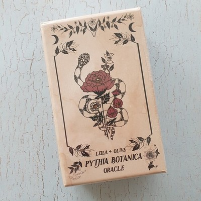 Pythia Botanica Orakel Deck von Leila + Olive - Indie Orakel Karten 