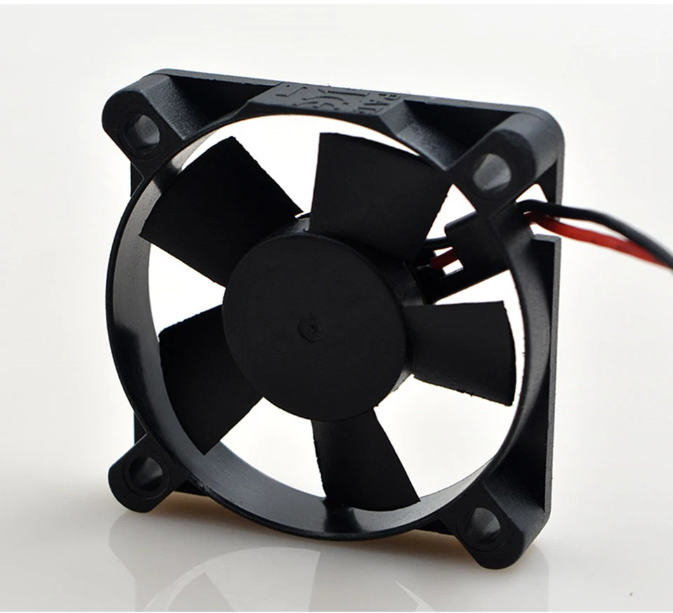 New SUNON Cooling Fan  KD0503PFB3-8 5V 0.3W 3010 30x30x10mm 1.2"x1.2"x0.4" - Image 3 of 4