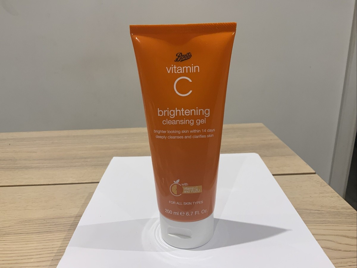 Boots Vitamin C Brightening Cleansing Gel 200ml With Vit C And YUZU Extract