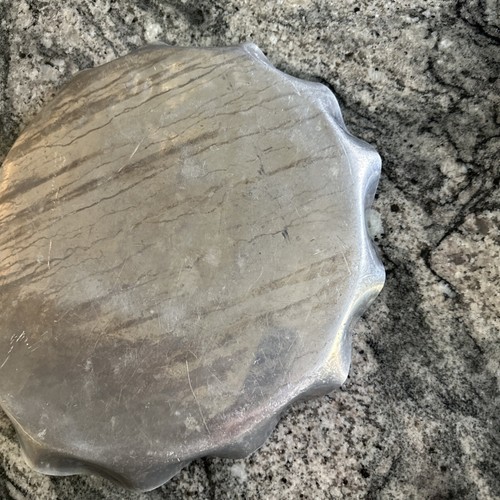  Vintage 14" Meenan Oil Truck Round Serving Tray - Picture 16 of 16