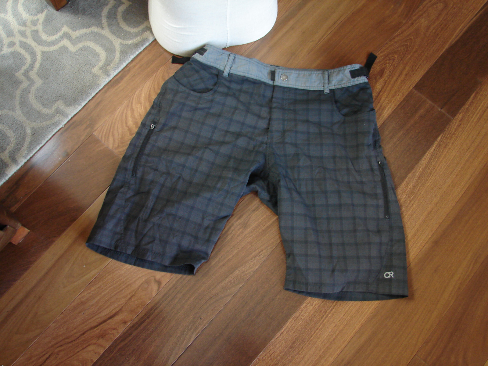 Picture 1 of 6