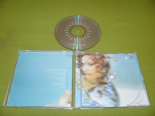 Madonna - Ray Of Light RARE 1998 Israel 1st Press Israel Made Hed Arzi Label CD - Foto 3 di 3